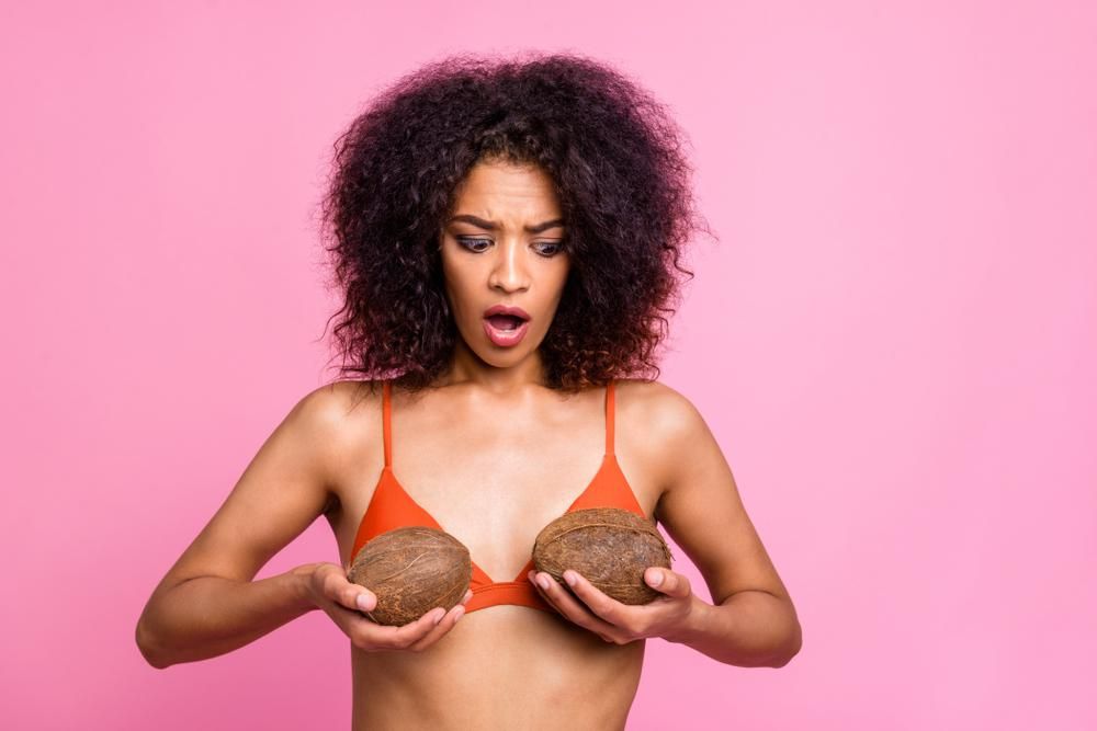 1000px x 667px - Small Breasts: How I Learned To LOVE Them - xoNecole: Women's Interest,  Love, Wellness, Beauty